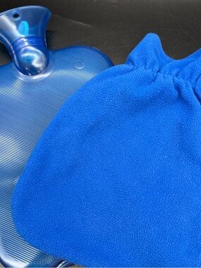 Blue Hot Water Bottle with Fleece Cover pain relief 2 Liters